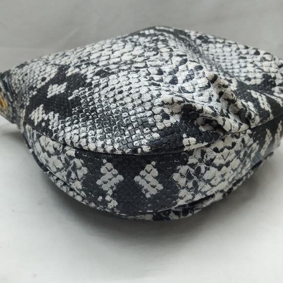 Marc By Marc Jacobs Hillier Snakeskin Embossed Shoulder Bag - Picture 14 of 16